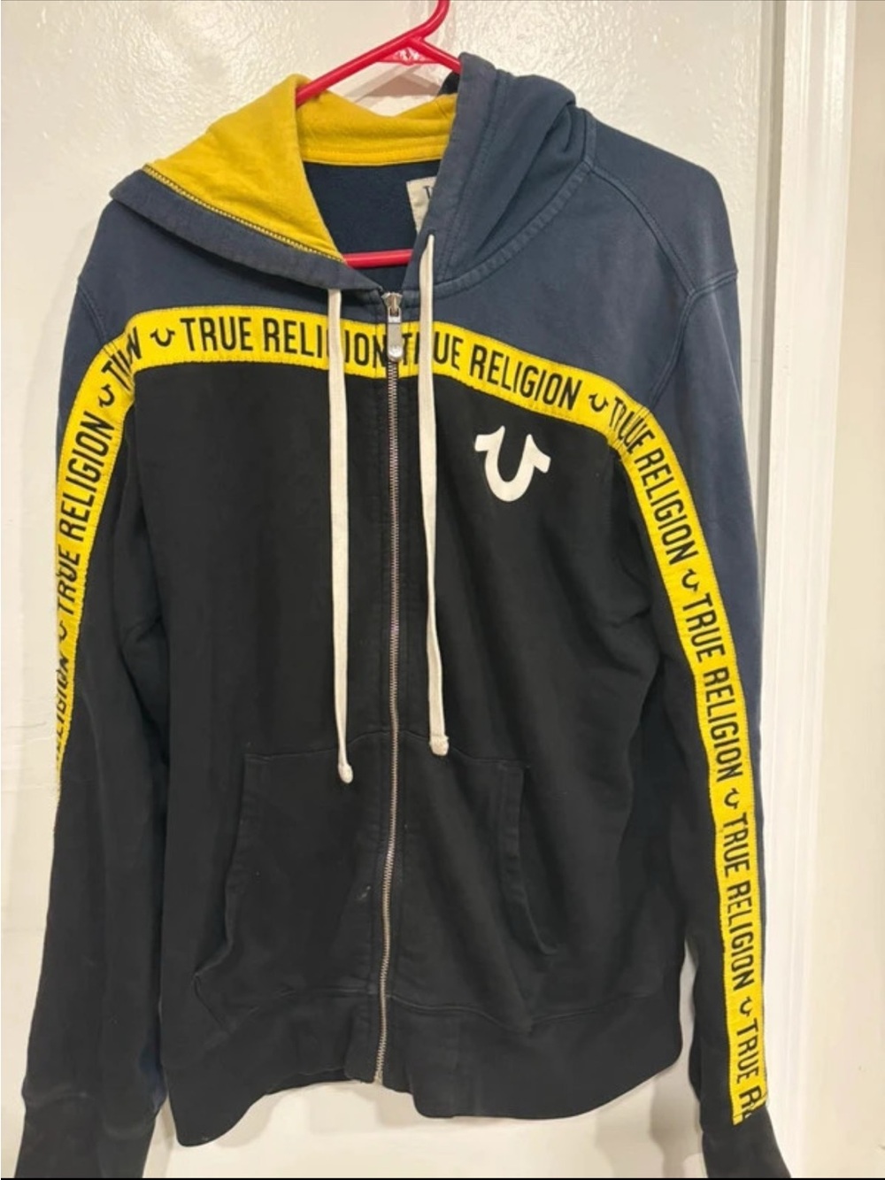 True Religion Men’s y2k zip up hoodie size large